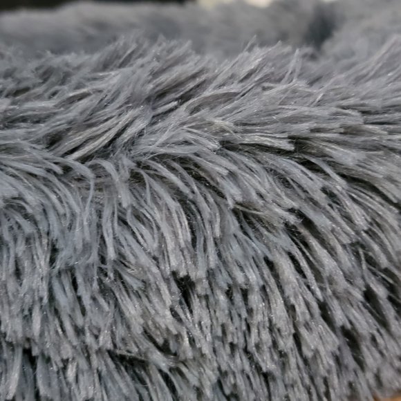 Pet Bed Dog or Cat Puppy Kitten grey 16 in Round Plush Bran New! - Picture 3 of 3